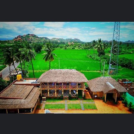 Hotel Spykee Spot Hampi Exterior foto
