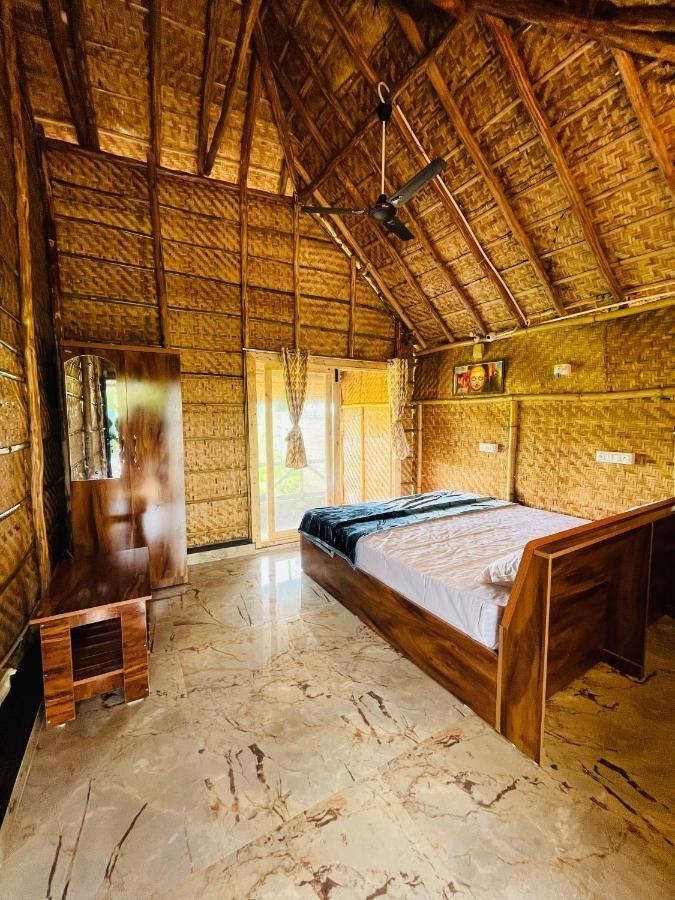 Hotel Spykee Spot Hampi Exterior foto