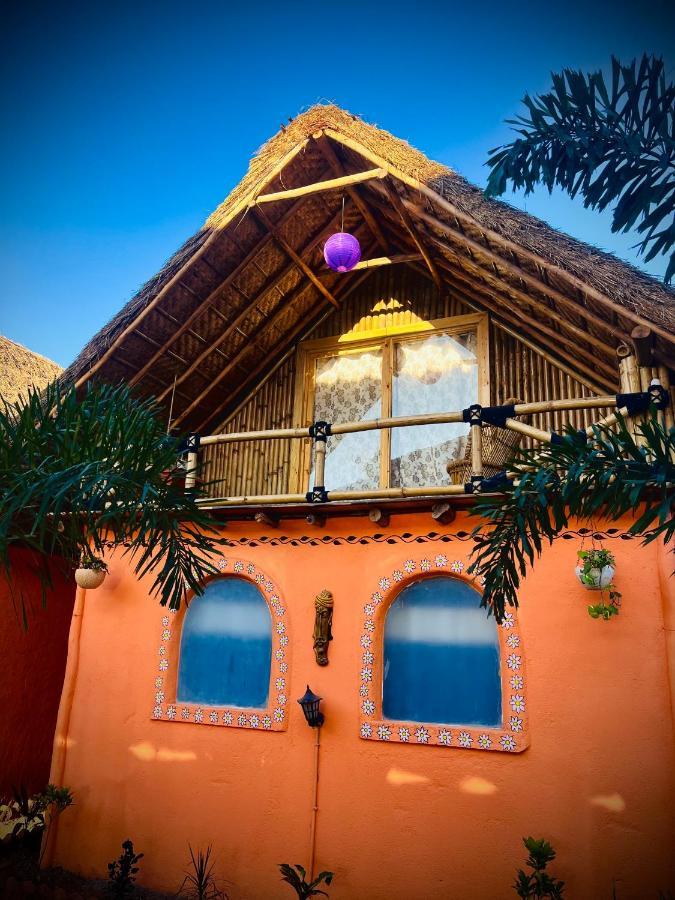 Hotel Spykee Spot Hampi Exterior foto
