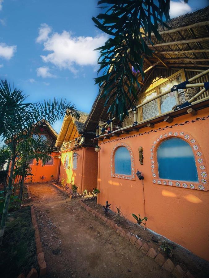 Hotel Spykee Spot Hampi Exterior foto
